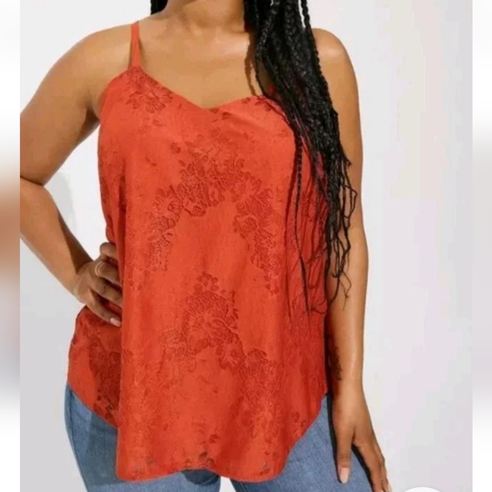 Torrid Sophie Cami Top Woman 2X Floral Lace Chiffon Clip Dot Rooibos Tea V-Neck
